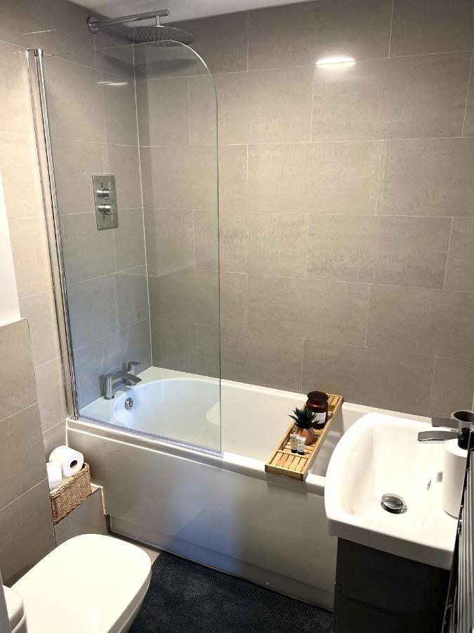 Franklin Suite - Reading City Centre - Free Parking - Close To Station المظهر الخارجي الصورة
